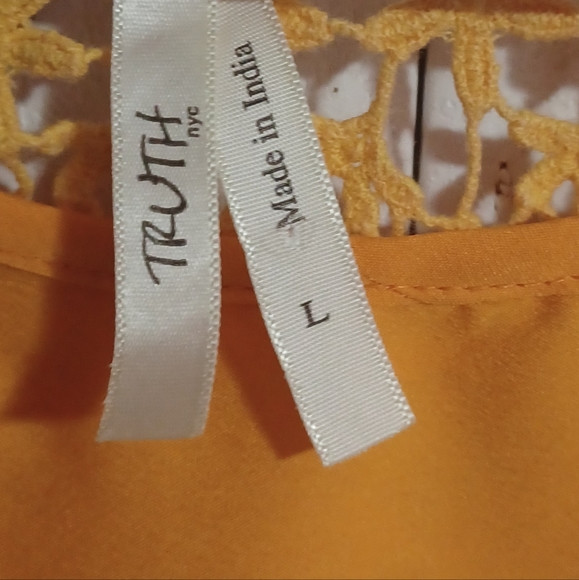 Dress - Picture 2 of 7